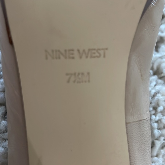 Nine West Heels 👠 Tan Genuine Leather 7.5 - Picture 5 of 5